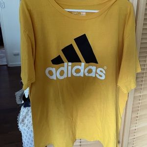 Adidas T-Shirt